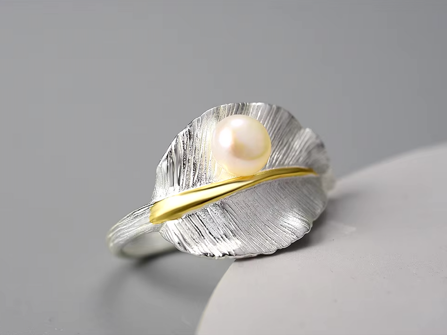 Natural Pearl Leaf Adjustable Ring